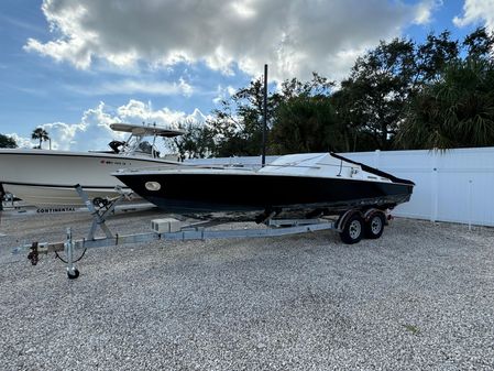 Avanti 27-RACEBOAT image