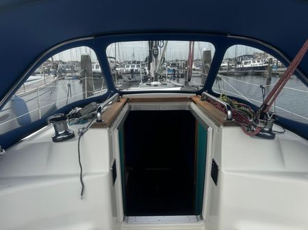 Bavaria 34 Cruiser image