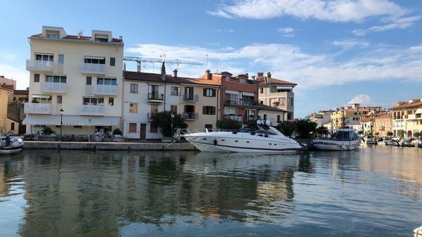 Sunseeker Predator 56 