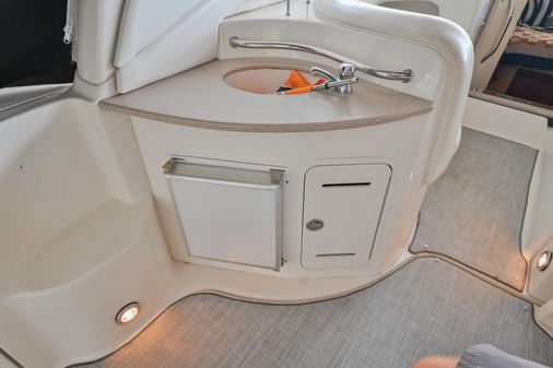 Sea Ray 320 Sundancer image