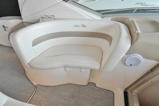 Sea Ray 320 Sundancer image