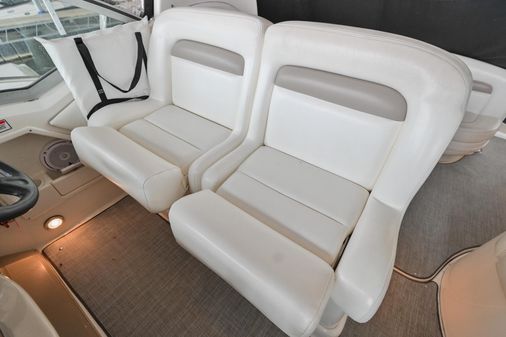 Sea Ray 320 Sundancer image