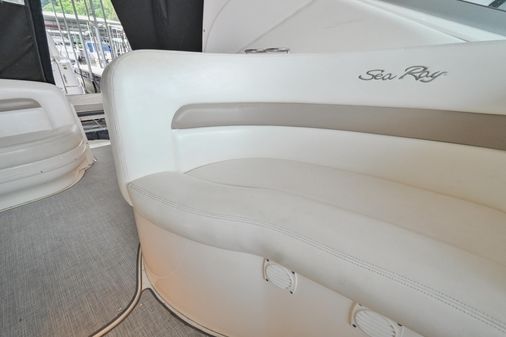 Sea Ray 320 Sundancer image