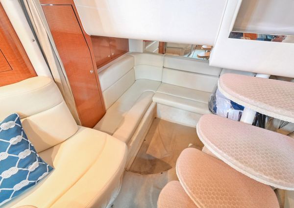 Sea Ray 320 Sundancer image