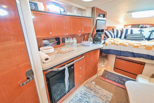 Sea Ray 320 Sundancer image