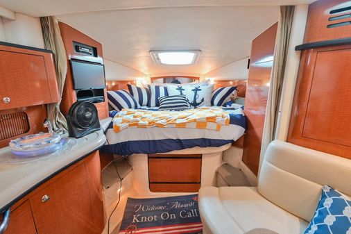 Sea Ray 320 Sundancer image