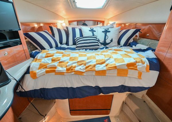 Sea Ray 320 Sundancer image