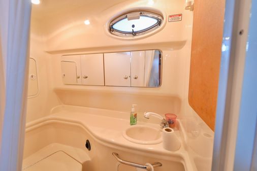 Sea Ray 320 Sundancer image