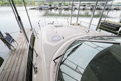 Sea Ray 320 Sundancer image