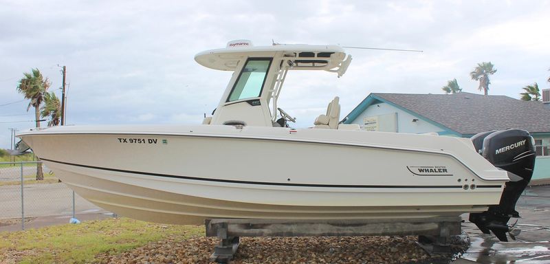 Boston Whaler 280 Outrage - main image