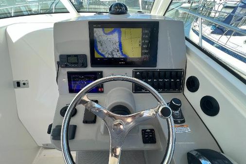 Boston-whaler 315-CONQUEST image