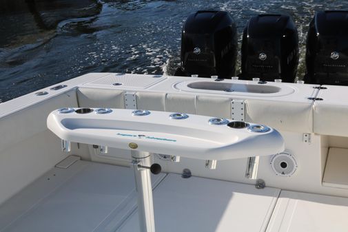 Venture 39 Center Console image