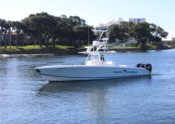 Venture 39 Center Console image