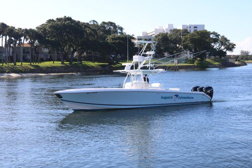 Venture 39 Center Console image