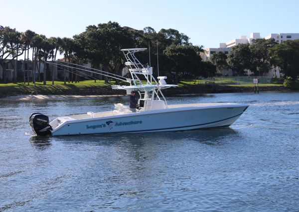 Venture 39 Center Console image