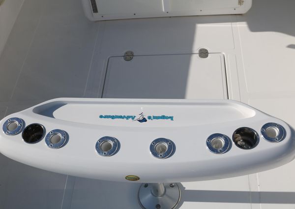 Venture 39 Center Console image