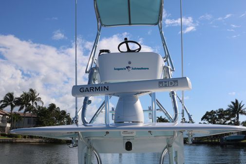 Venture 39 Center Console image