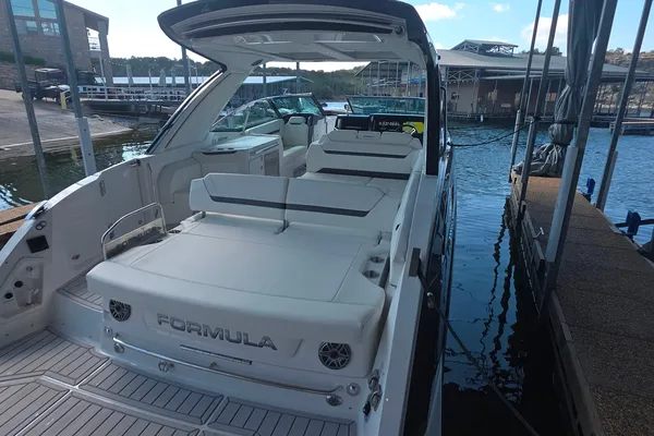 Formula 360-CROSSOVER-BOWRIDER-I-O image