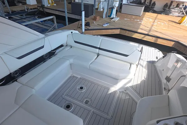 Formula 360-CROSSOVER-BOWRIDER-I-O image