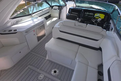 Formula 360 Crossover Bowrider I/O image