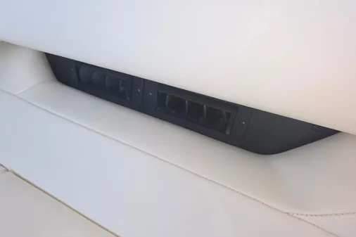 Formula 360 Crossover Bowrider I/O image