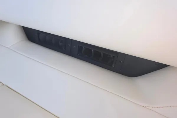 Formula 360-CROSSOVER-BOWRIDER-I-O image