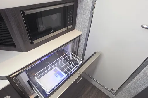 Formula 360 Crossover Bowrider I/O image