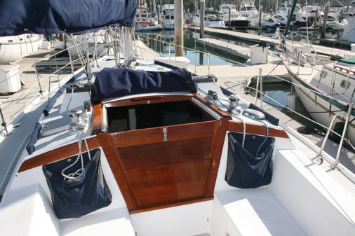 Catalina 34 image