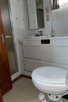 Hatteras 37 Convertable image
