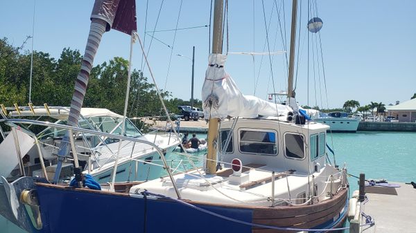 Fisher 30' Pilothouse Ketch 