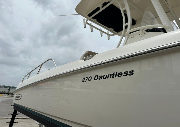 Boston Whaler 270 Dauntless image