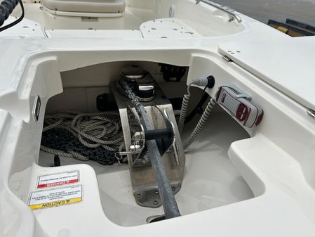 Boston Whaler 270 Dauntless image