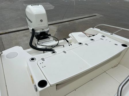 Boston Whaler 270 Dauntless image