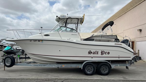 Seaswirl Striper 2601 Walkaround I/O