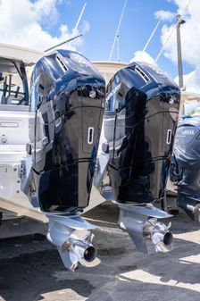 Boston Whaler 380 Outrage image