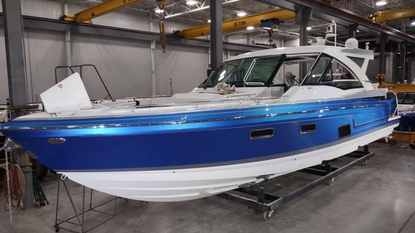 Formula 430 All Sport Crossover