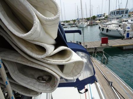 Beneteau FIRST-435 image