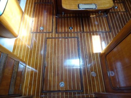 Beneteau FIRST-435 image