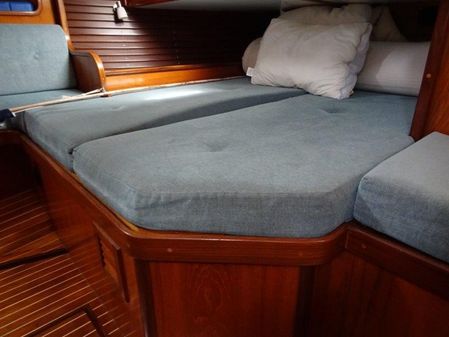 Beneteau FIRST-435 image