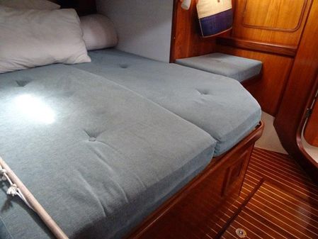 Beneteau FIRST-435 image