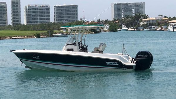 Boston Whaler 230 Outrage