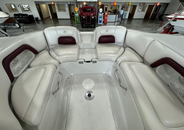 Crownline 270-BR image