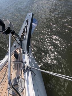 Beneteau Oceanis Yacht 60 image