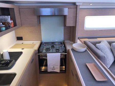 Beneteau Oceanis Yacht 60 image