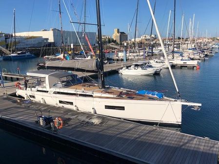 Beneteau Oceanis Yacht 60 image