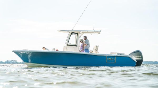 Sea Hunt Ultra 255 SE