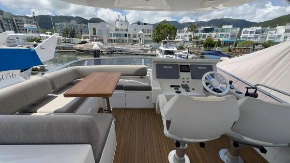 Azimut 66 image