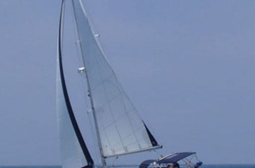 Hunter 38 Sloop/Wing Keel 