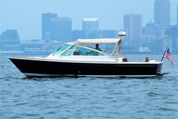 Hunt Yachts Harrier 29 - main image