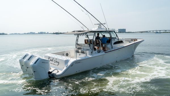 Front Runner 47 Center Console image